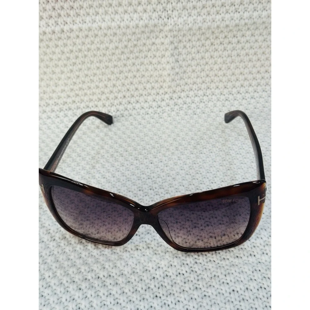 Tom Ford Irina TF390 53F Brown Tortoise Women's Gradient Sunglasses Italy